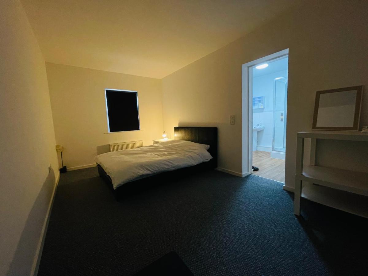En-Suite For Family,Couple And Females Lancaster Buitenkant foto
